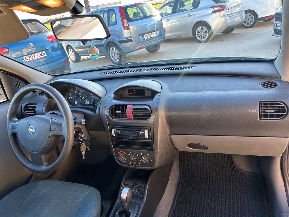 OPEL CORSA COMFORT 1.2 AUTO SPANISH LHD IN SPAIN 85000 MILES SUPERB 2001